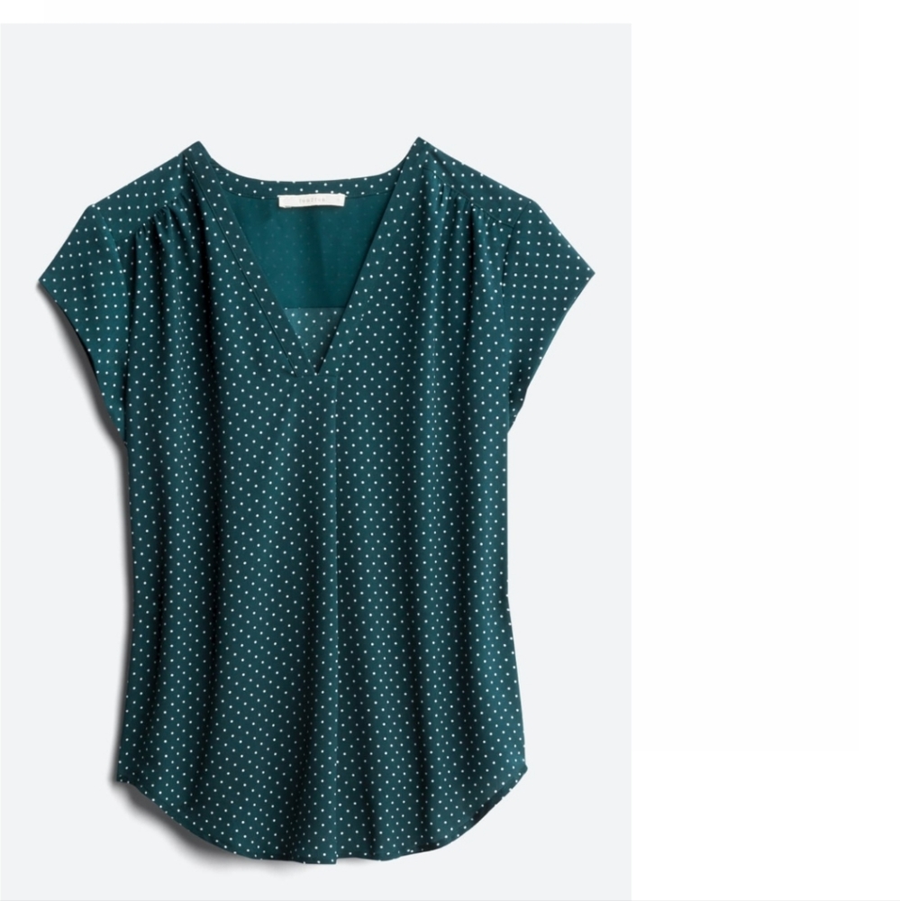 FUN2FUN Lillian V-Neck Blouse
